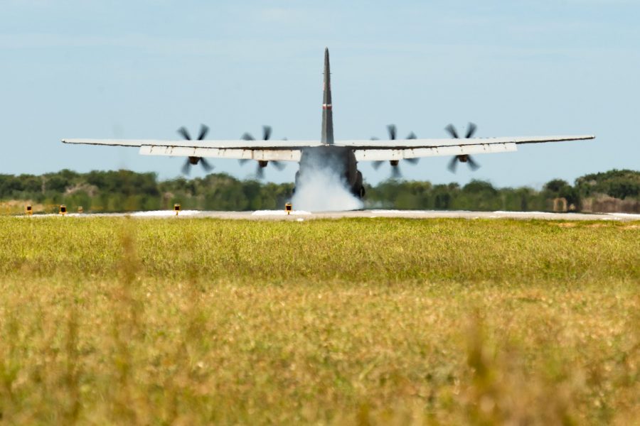 75th EAS delivers cargo to 475th EABS