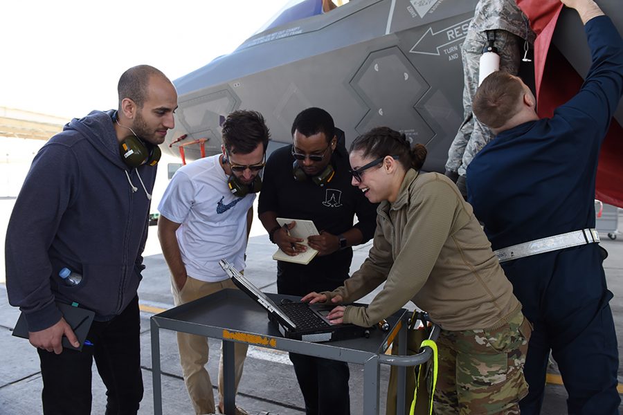 F-35 maintainers