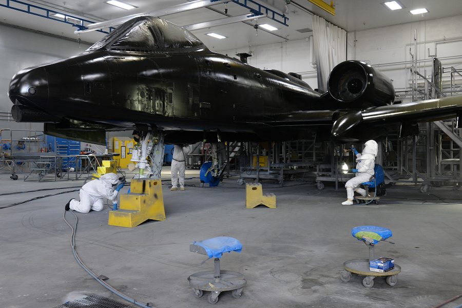 A-10 Thunderbolt maintenance