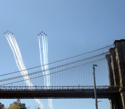 Flyover Brooklyn Bridge