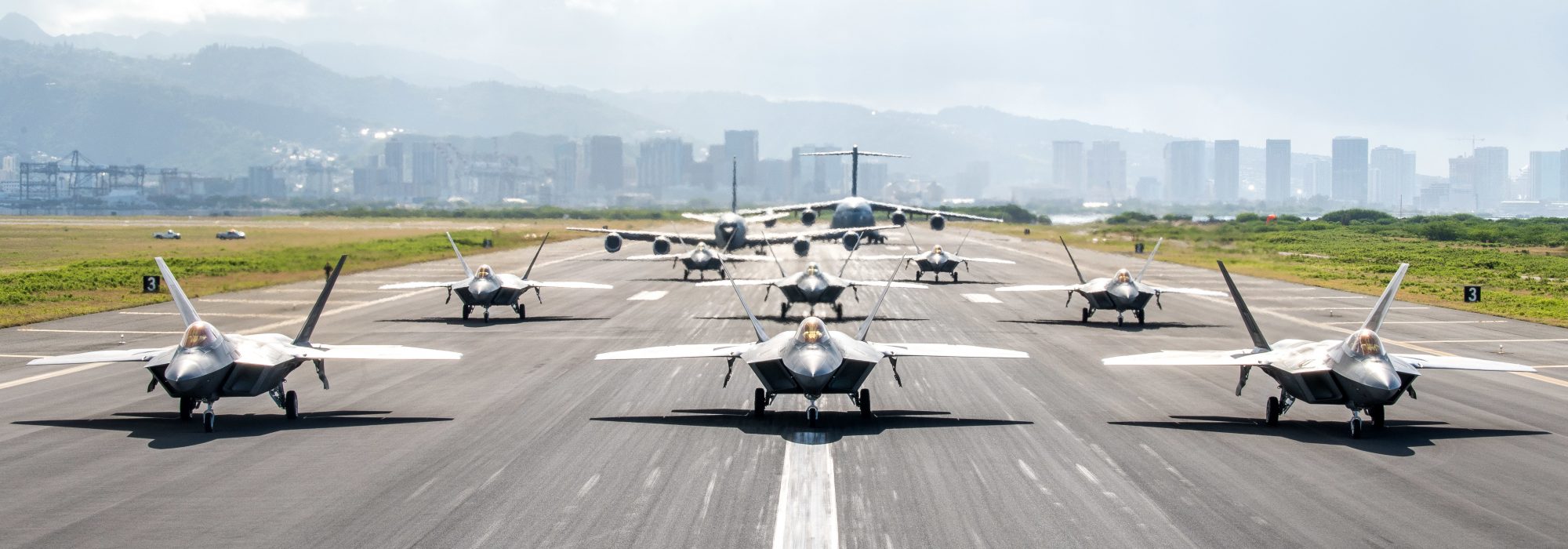 Team Hickam demonstrates Total Force Integration on Honolulu’s runway