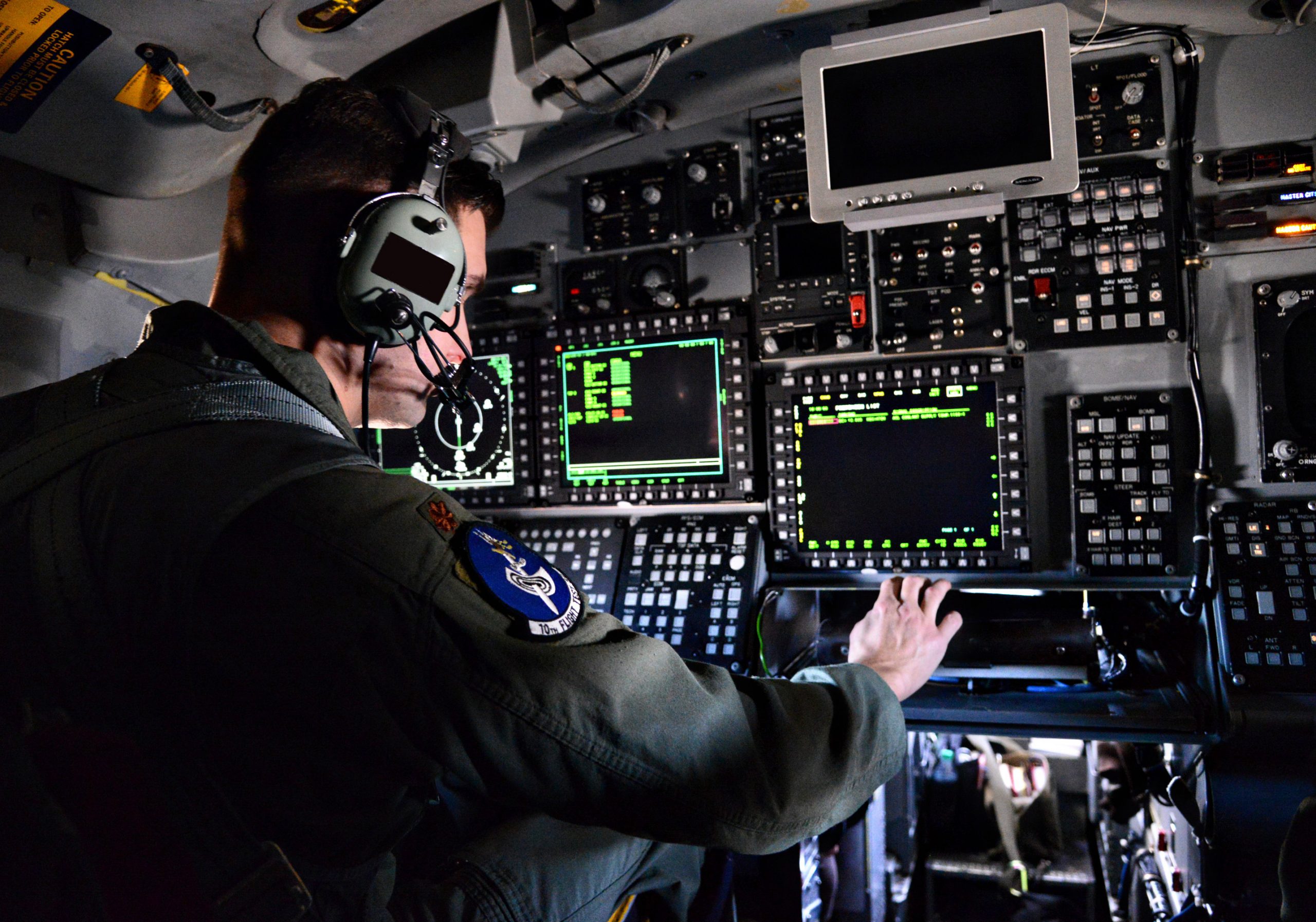 B-1B Fleet Finishes Integrated Battle Station Upgrade | Air & Space Forces  Magazine