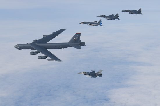 Bombers, Marine F-35s join Point Blank 20-4 exercise