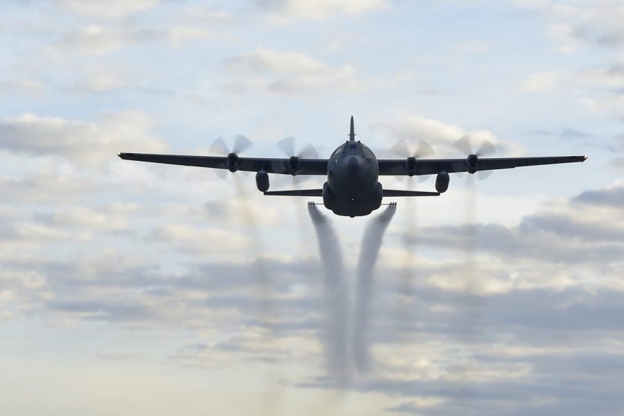 910th spearheads spray course in Florida