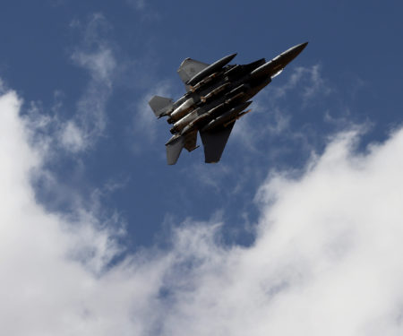 Fighter jets simulate strikes in southeastern Syria