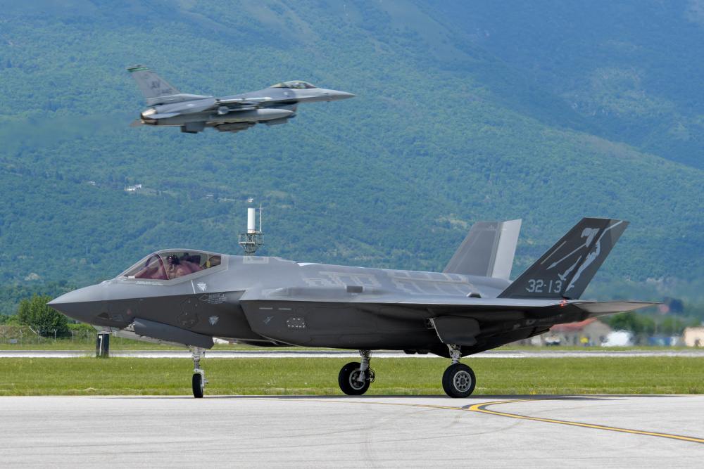 F-35s from Four Nations Integrate in Italian Exercise