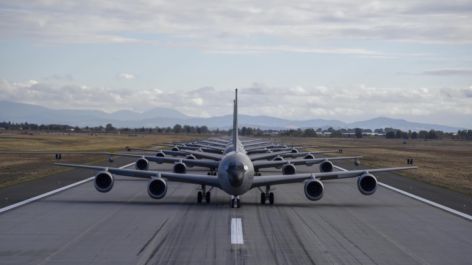 PHOTOS: Fairchild Sets Record Launching 20 KC-135s Following Impressive Elephant Walk