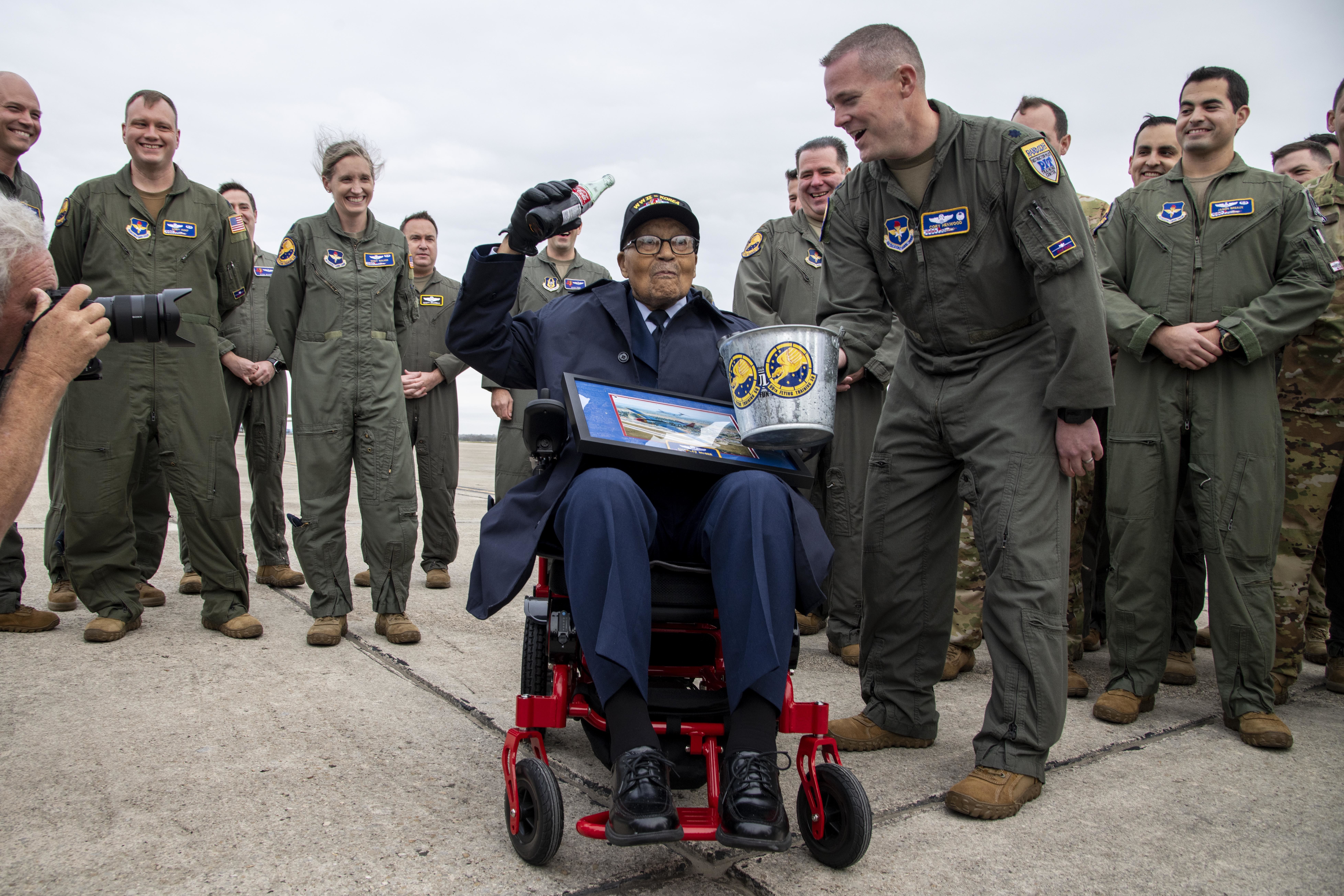 The Notable Airmen and National Security Figures Who Died in 2022