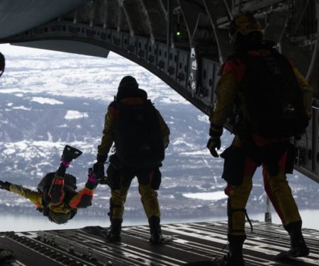 Arctic airmen