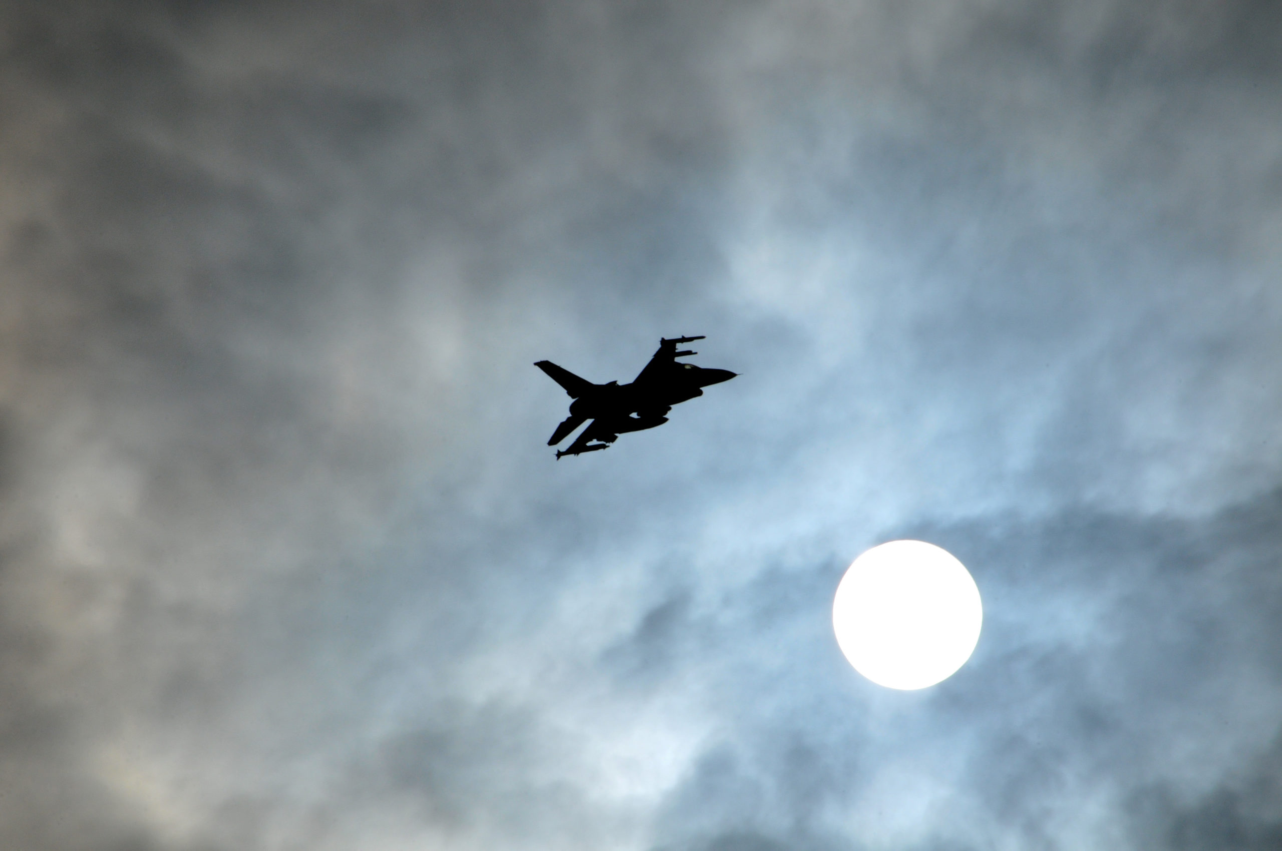 Ukraine Wants F-16s, But USAF Officials Say That’s ‘Not A Recipe for Success’