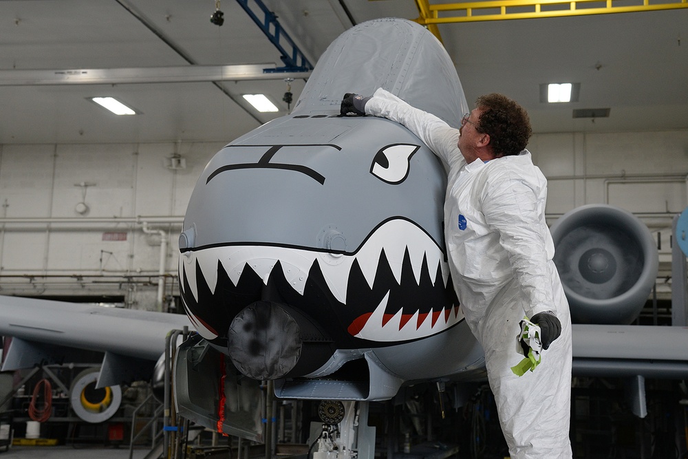 Boeing Starts Delivering New Round of A-10 Wings