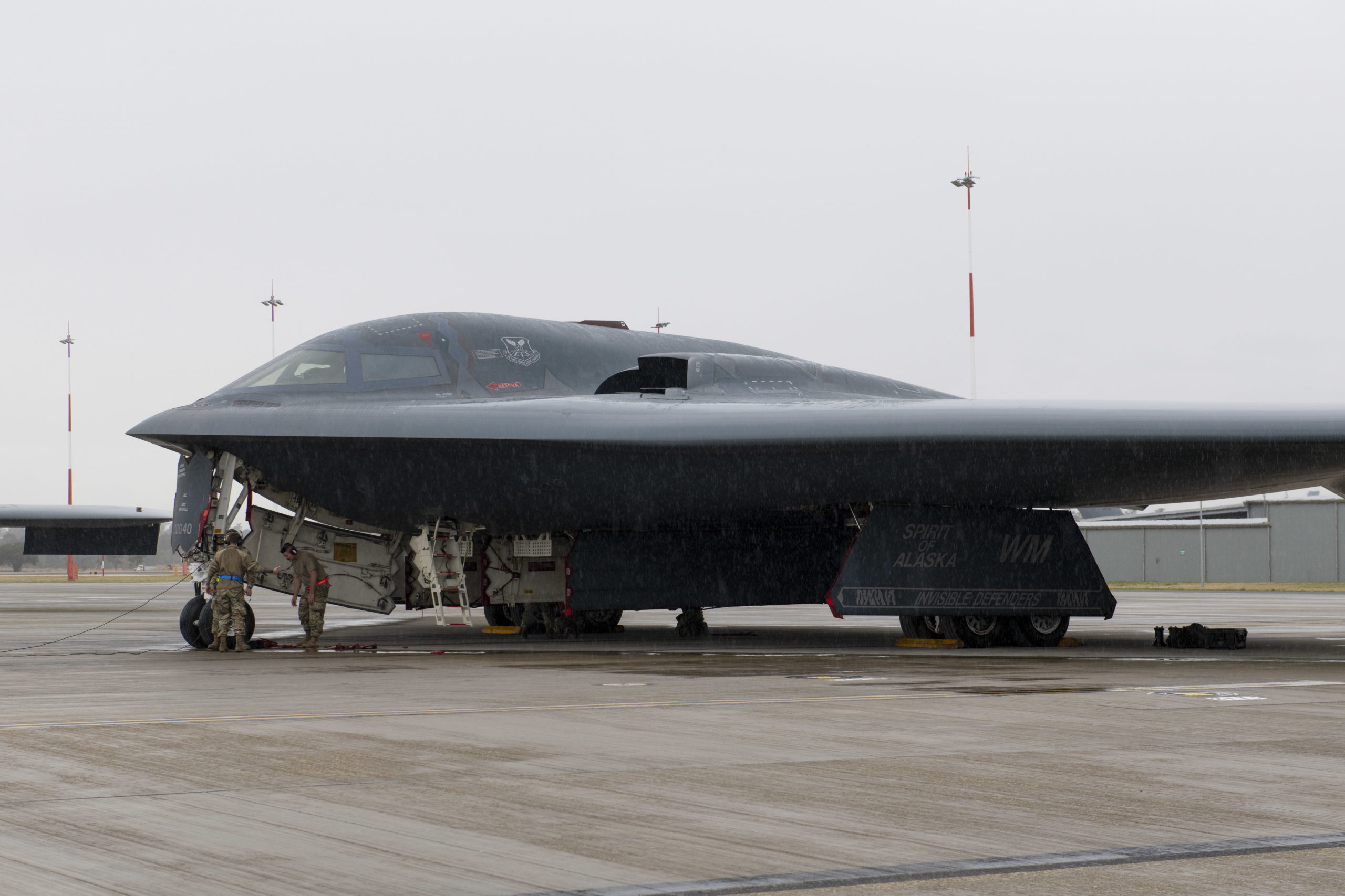 Two More B-2 Bombers Arrive in Australia to Train With RAAF