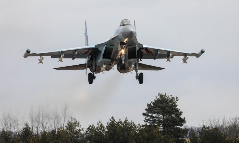 UK Ministry of Defense: Russia 'Highly Likely' Shot Down Its Own Fighter -  FLYING Magazine