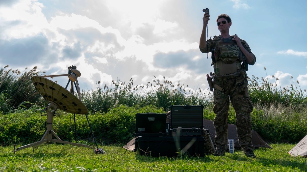 As the Air Force Prepares for Austere Ops, Who Will Watch the Weather?
