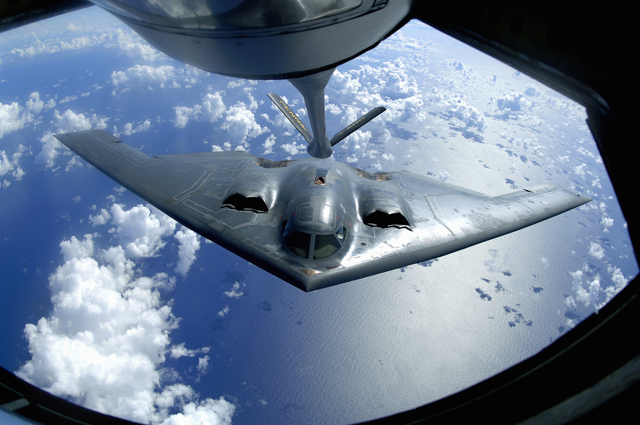 Б 2 новости. B-2 Spirit: стелс-бомбардировщик. Самолёт b2 Spirit. Northrop Grumman b-2 Spirit. Самолет б 2 спирит.