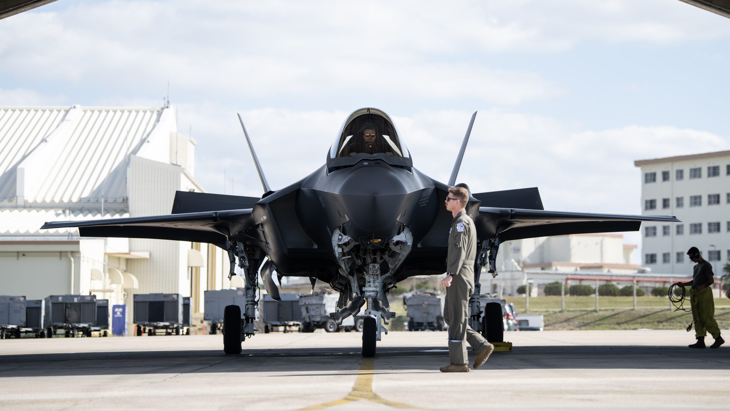 More F-35s Arrive in Okinawa, Bolstering 5th-Gen Forces Near Taiwan