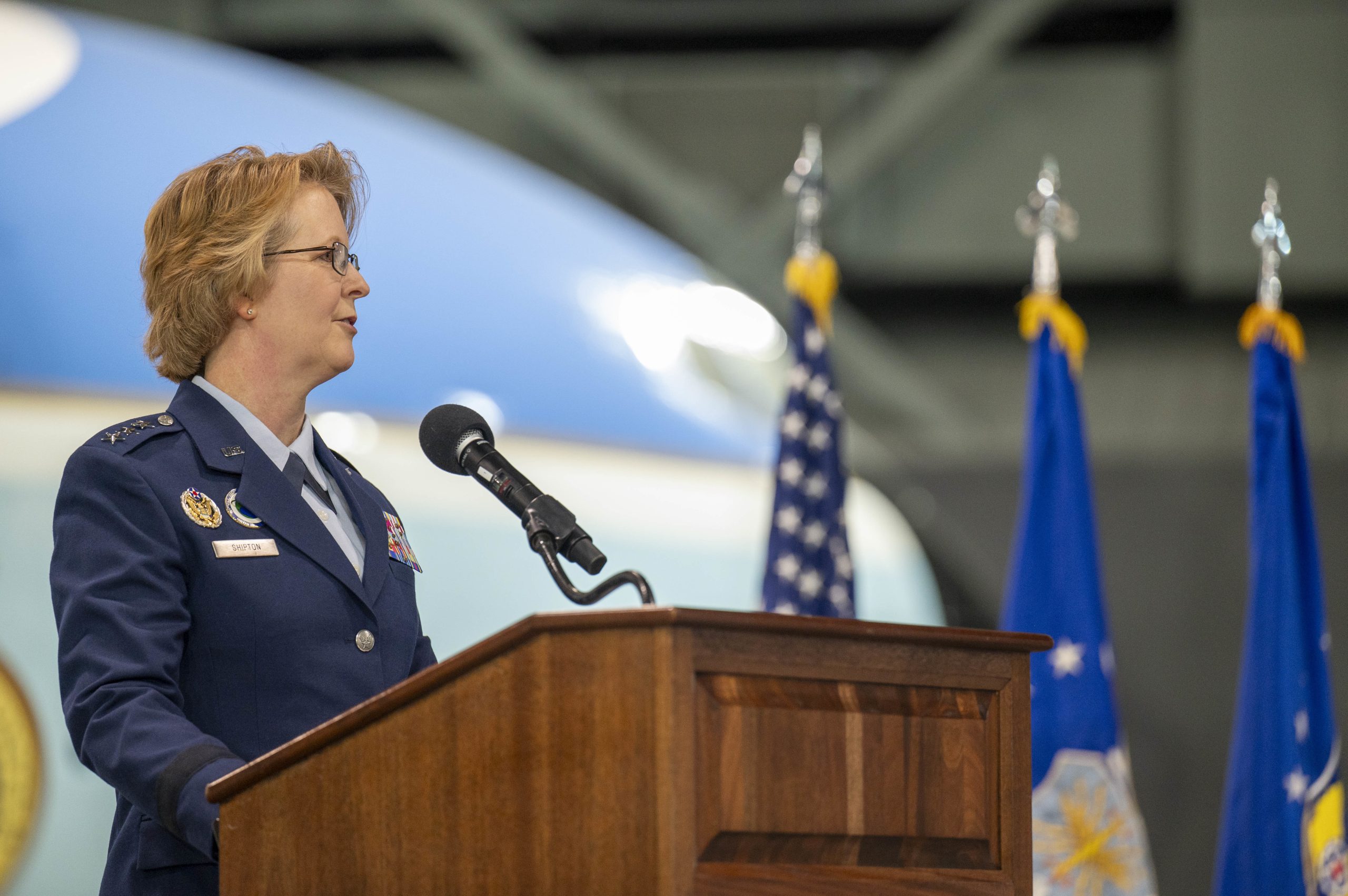Shipton Takes Command of Life Cycle Management Center