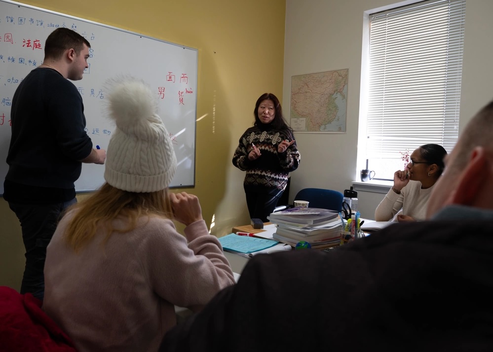 Intel Wing Starts New Course to Train Chinese Speakers Faster
