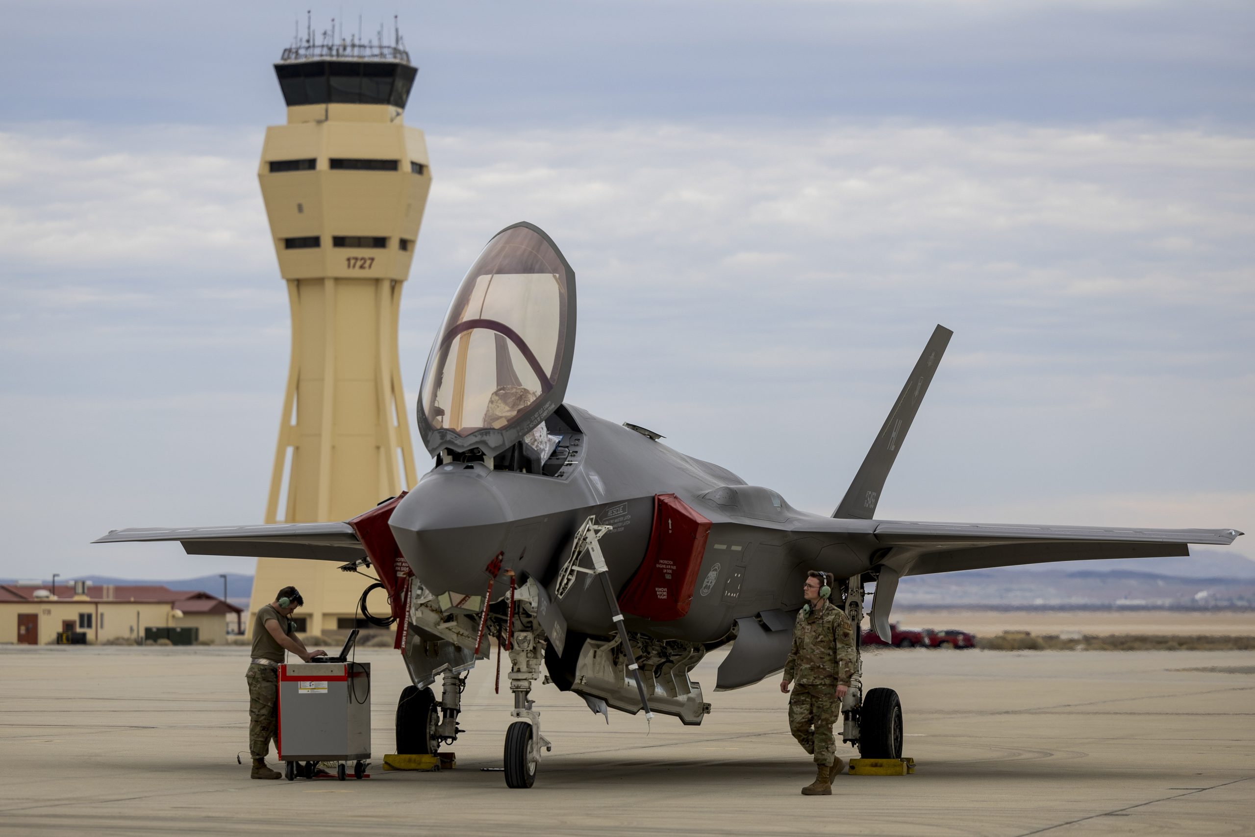 Spectrum Warfare Wing Boss on the Hunt for Tools to Reprogram F-35 and Others Faster