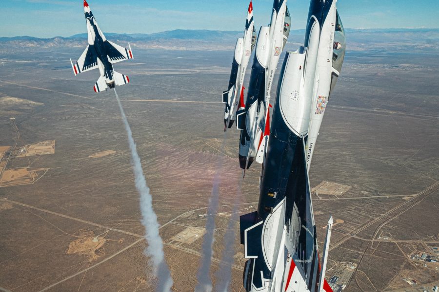 Air Force Thunderbirds' F-16s Ready to Roar Over the Super Bowl