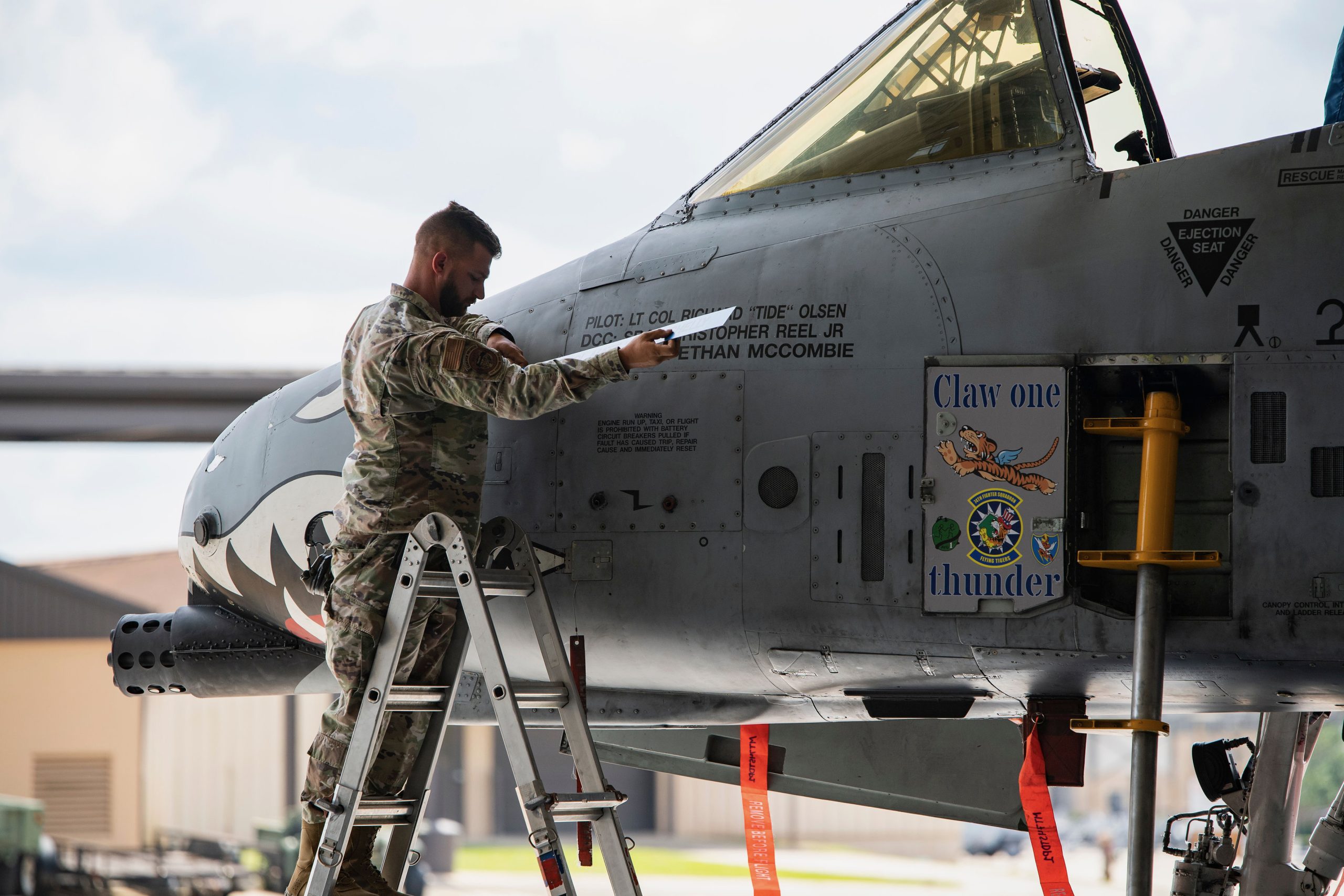 Air Force Plans to Divest 250 Aircraft in 2025, Shrinking Fleet to New Low