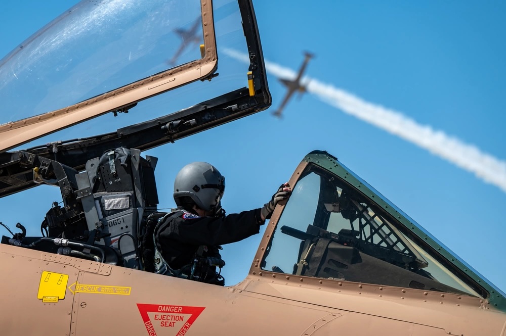 a-10 demo team