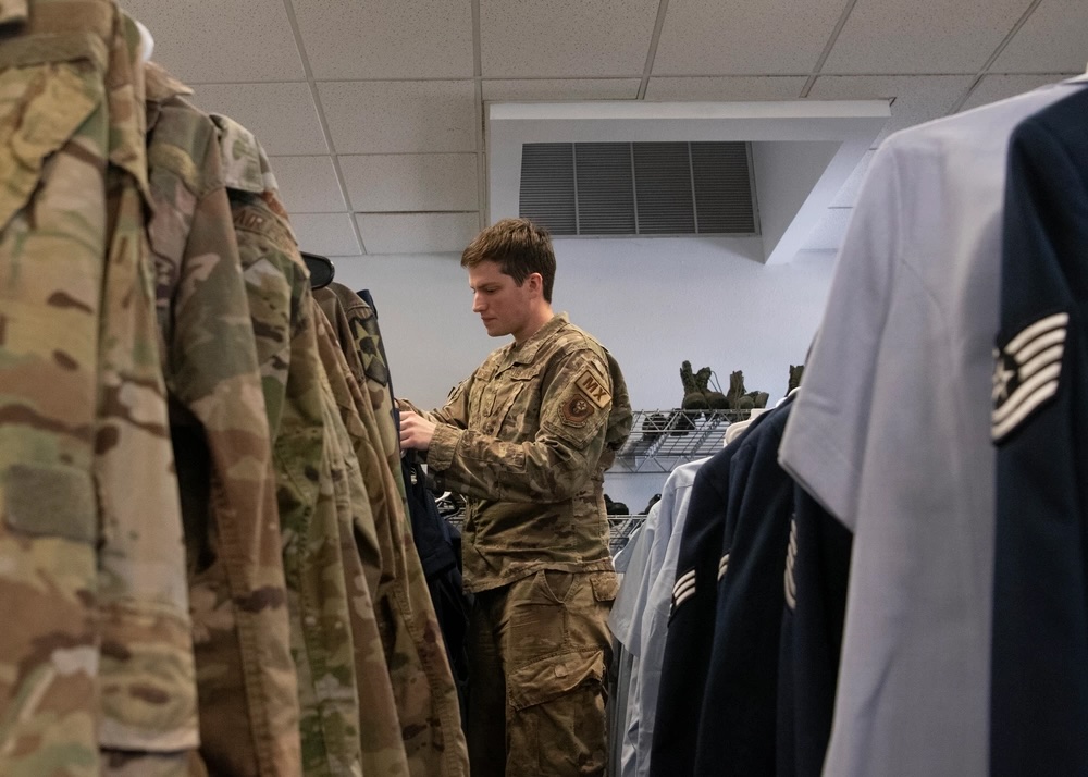 After Recruiting Shortfall, USAF Cuts End Strength Goal, Boosts Bonus Funds in ’25