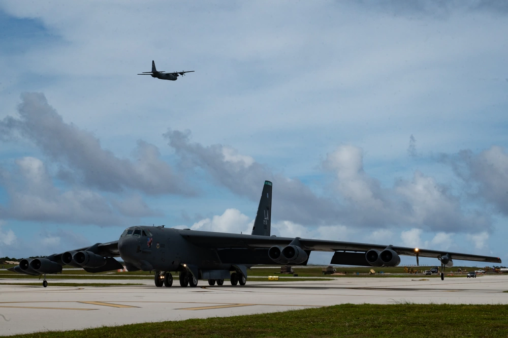 B-52s Join in  Philippines Exercise, Then Head to Guam for Bomber Task Force