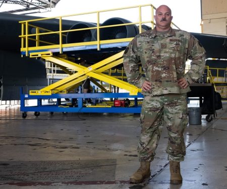 b-52 maintainer