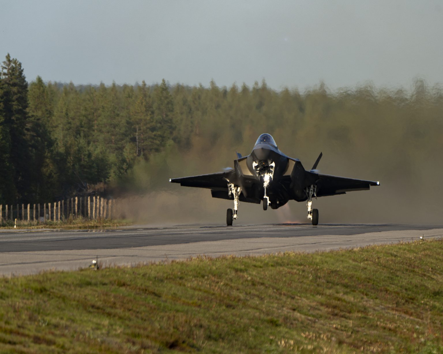 US Air Force F-35s Touch Down on a Highway in Finland for 'Historic ...