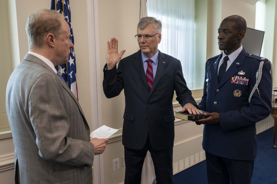 Meink Sworn In as Air Force Secretary