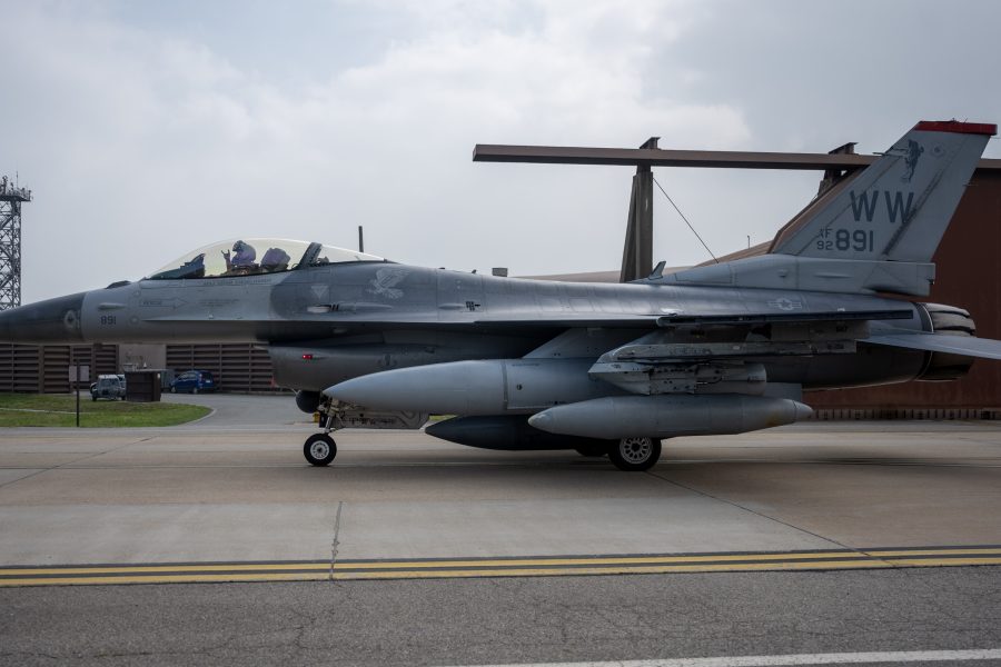 USAF Moves F-16s from Japan to Korea, Clearing Way for F-35s