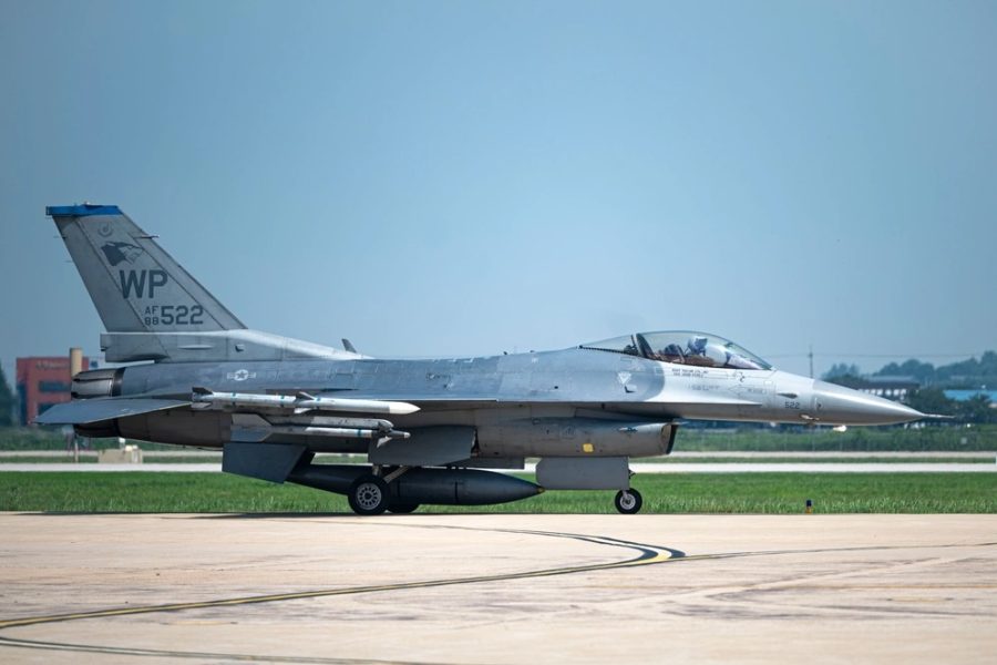 f-16