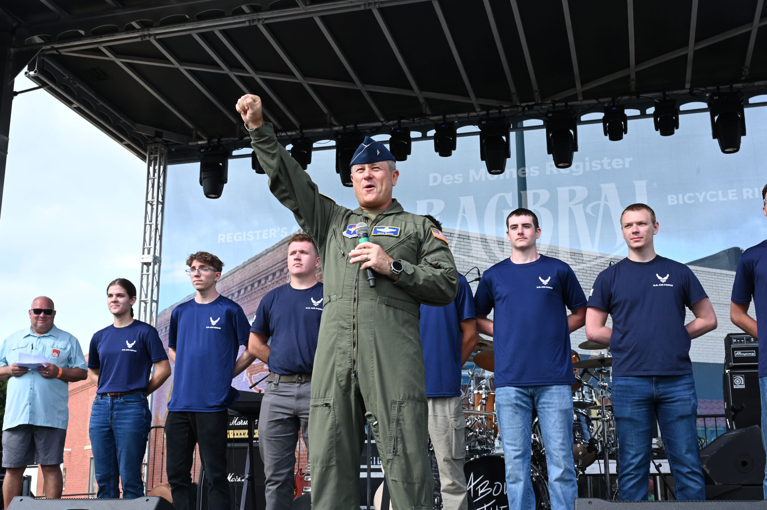 Air Force Recruits Most New Airmen Since 2004, Making Goal Early