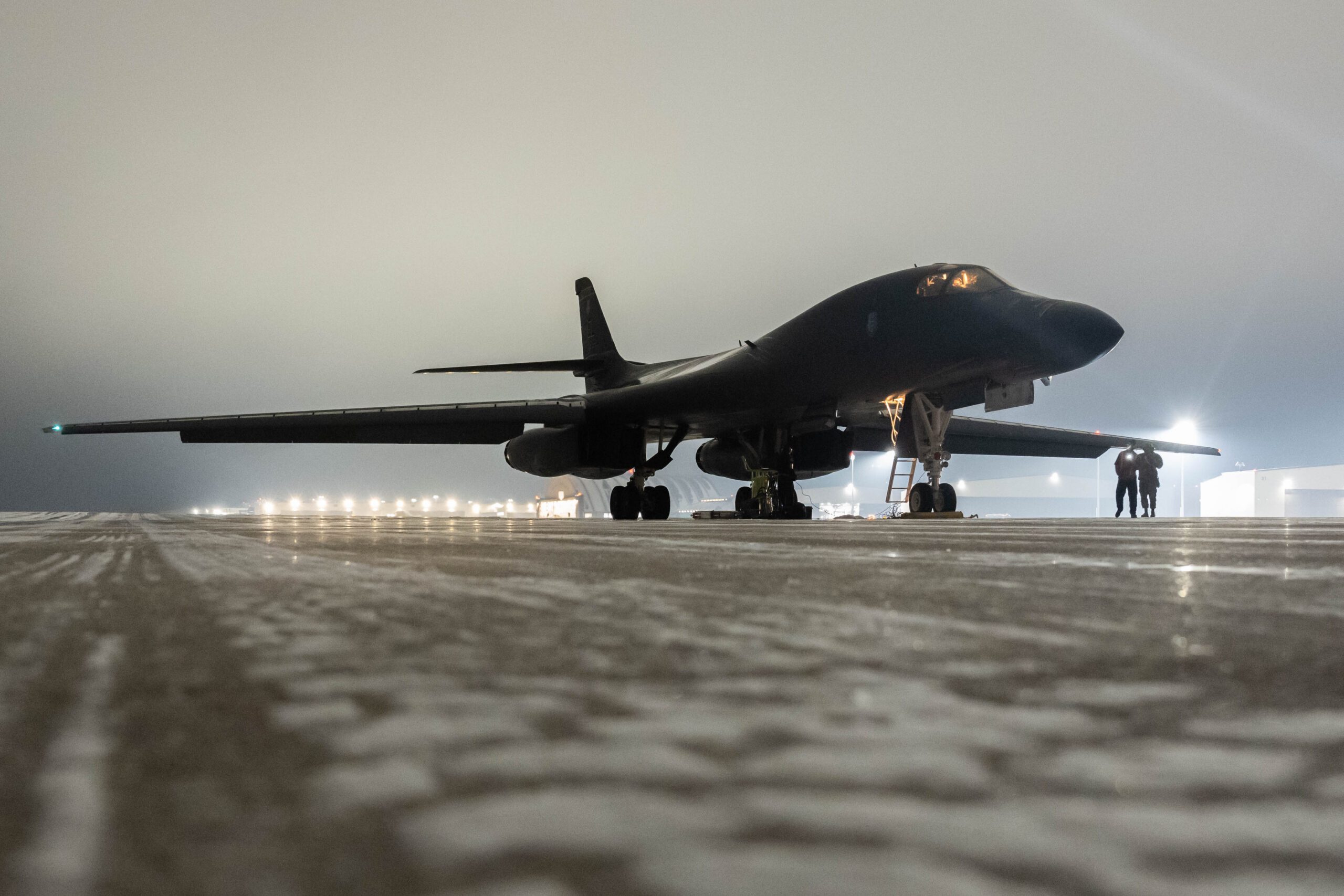 Air Force Plans to Keep B-1s Through 2037, Fly B-2s Longer