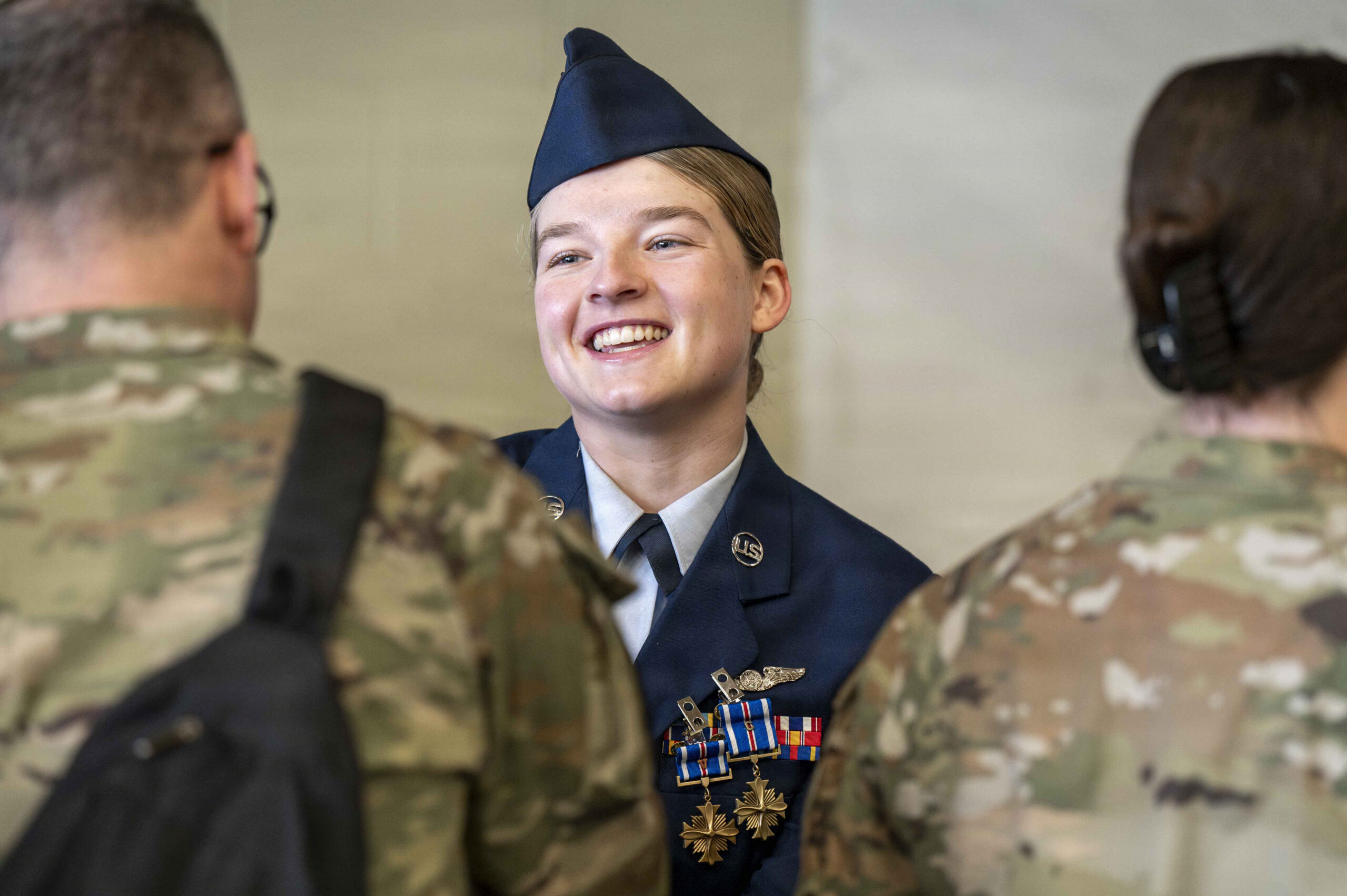 KC-135 Crews Receive Distinguished Flying Crosses for Combat Missions