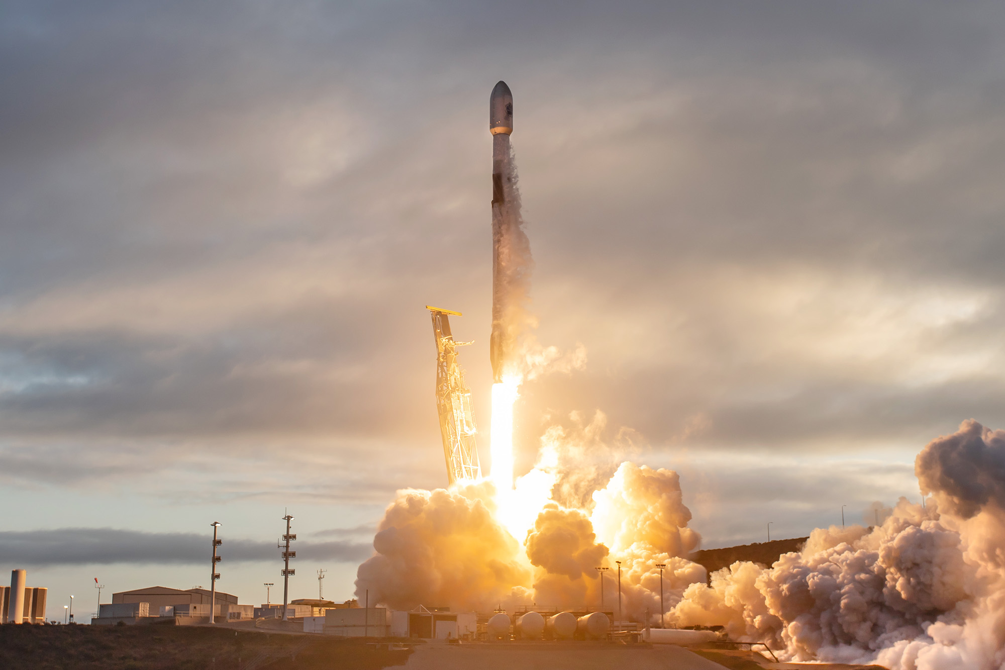 White House Sets Goal of Supporting 1,000 Rocket Launches a Year