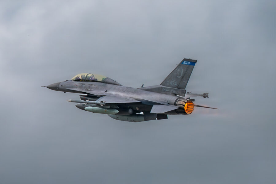 More Fighters Deploy to Middle East Amid Readiness Concerns