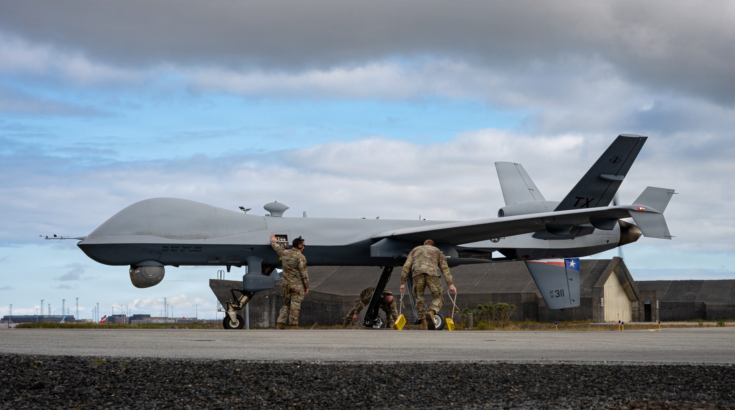 www.airandspaceforces.com